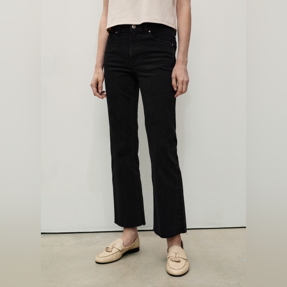 Mango Sienna Flared Crop Jeans In Black Women's Size 8 Raw Hem